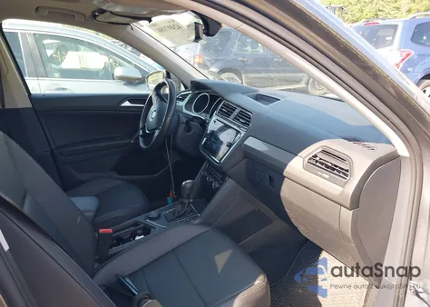 2020 Volkswagen Tiguan 2.0T Se/2.0T Se R-Line Black/2.0T Sel из США, поврежденный, VIN 3VV2B7AX5LM166752